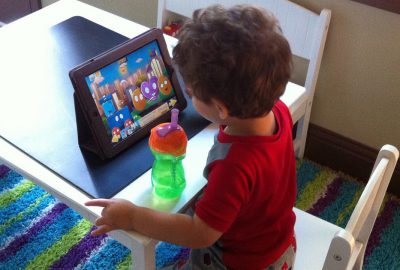 Bí quyết thú vị giúp con tránh xa tivi, yêu đọc sách